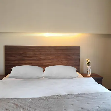 Taurus Aparthotel