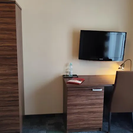 拉得娜金牛座酒店 公寓式酒店