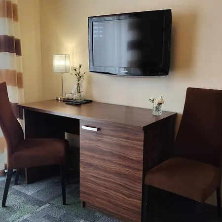 Aparthotel Taurus Ładna